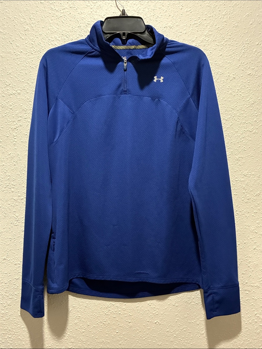 Under Armour Navy Blue Semi-Fitted Performance Top